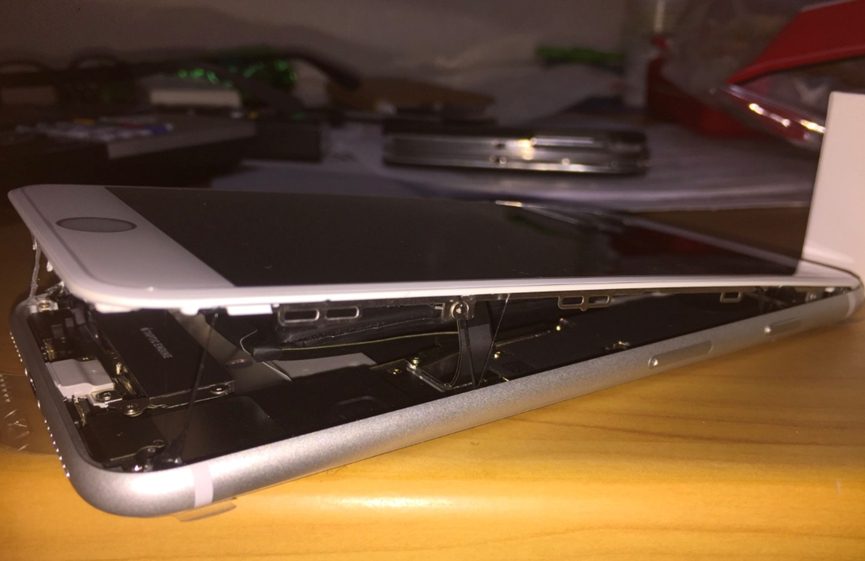 Photograph of a swollen battery Photograph of a swollen battery